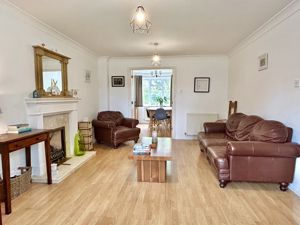 Lounge- click for photo gallery